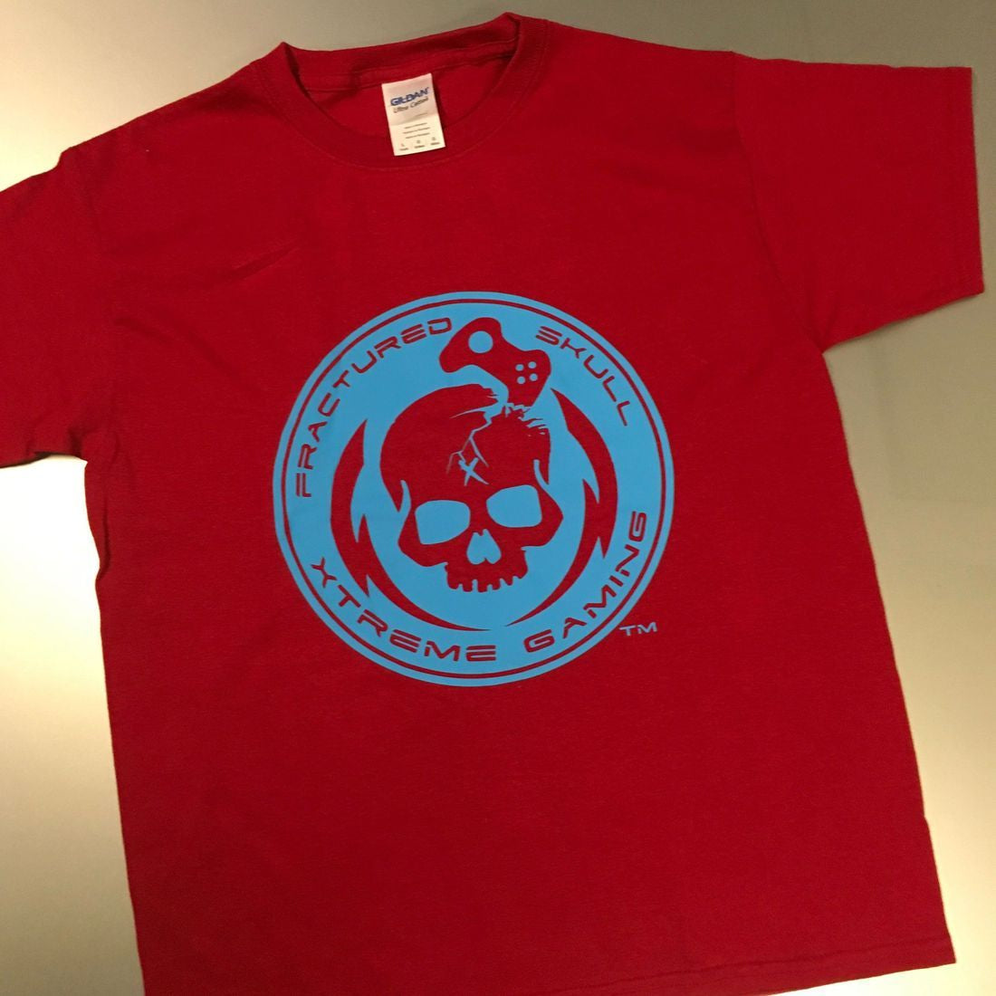 Fractured Skull Xtreme Bubble Gum Blue on Red Tee